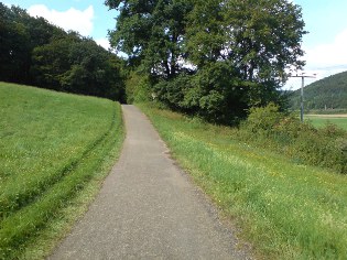 Altmühltal-Radweg bei Breitenfurt