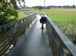 Auf dem Altmühltal-Radweg in Leutershausen