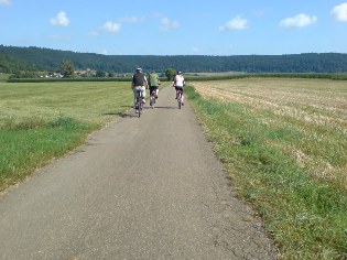 Altmühltal-Radweg unweit von Walting