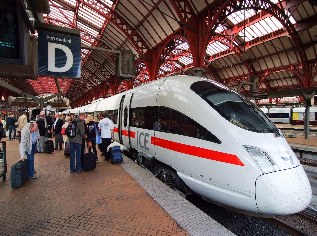 ICE der DSB im Hauptbahnhof Kopenhagen