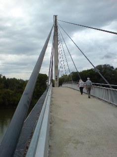 Charbonnieres-les-Bains-Brücke in Bad Abbach, Donau-Radweg