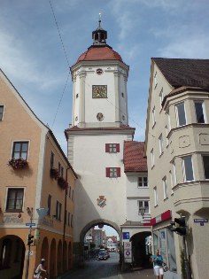 Mitteltor in Dillingen, Donau-Radweg