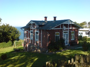 'Haus am Meer' am Ostsee-Radweg in Lohme auf der Insel Rügen