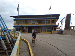 Glasbahnhof in Sassnitz auf Rügen