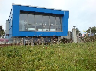 Unterwegs auf dem Ostseeküsten-Radweg: Tourist-Information in Schönhagen