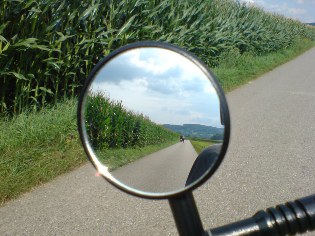 Unterwegs auf dem Radweg Liebliches Taubertal: Unweit von Weikersheim